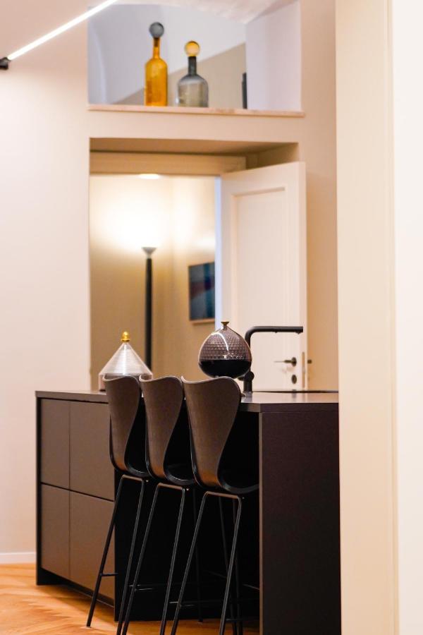 Meh Luxury Apartment City Centre Bari Dış mekan fotoğraf