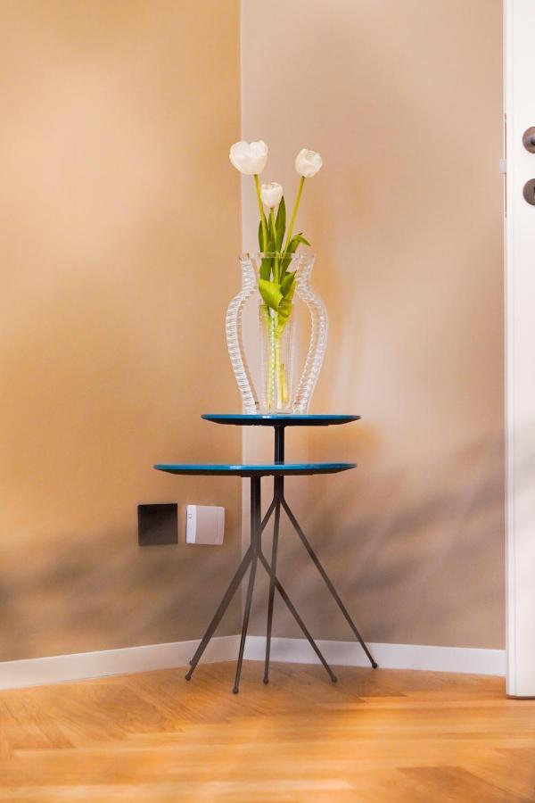 Meh Luxury Apartment City Centre Bari Dış mekan fotoğraf