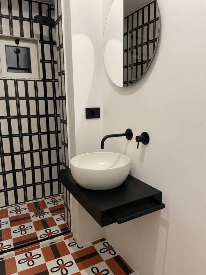 Meh Luxury Apartment City Centre Bari Dış mekan fotoğraf